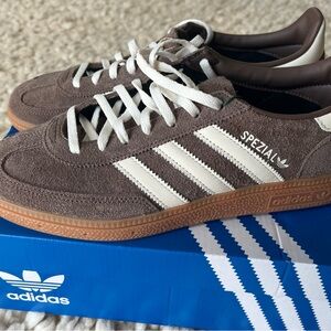 Adidas Handball Spezial size 9 sneaker / Earth Strata Gum Color/ New with Tags